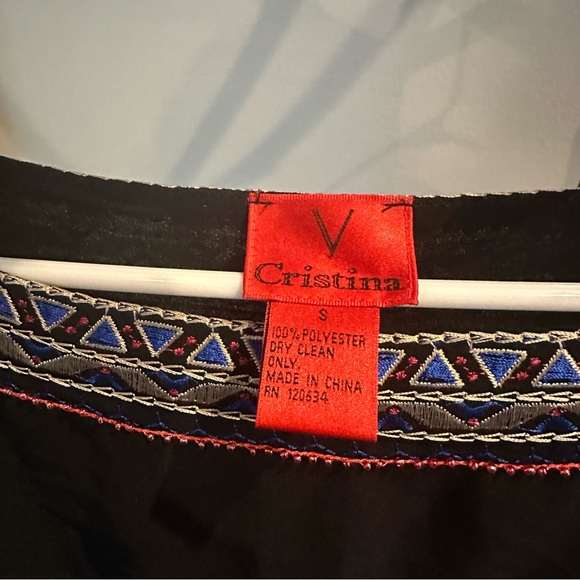 Embroidered black tunic - Picture 7 of 7